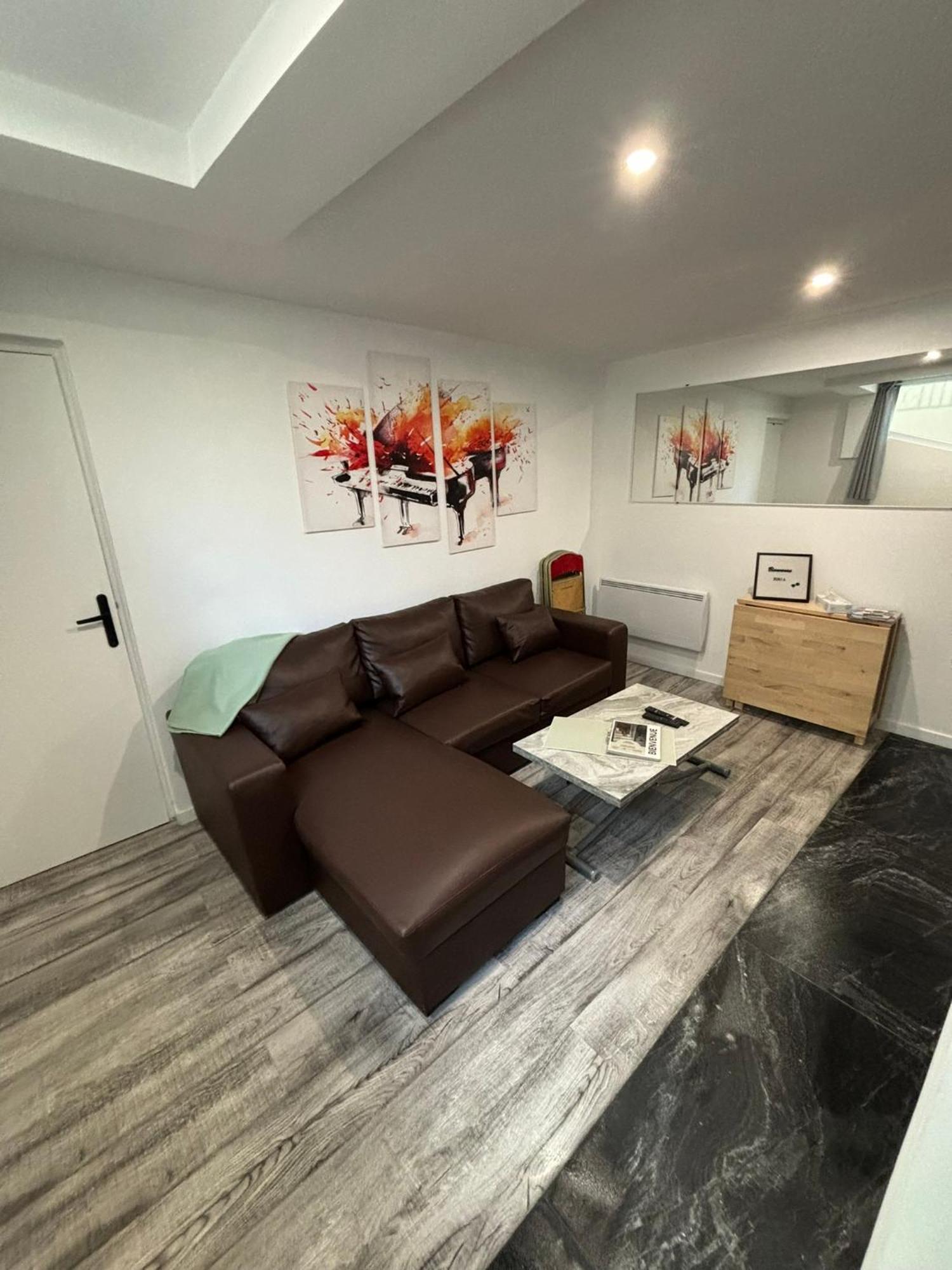 Apartment Proximite Rer A , Souplex Confort, 2 *